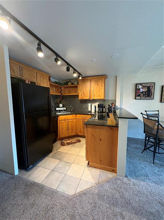 Image 2 of 13: Kitchen