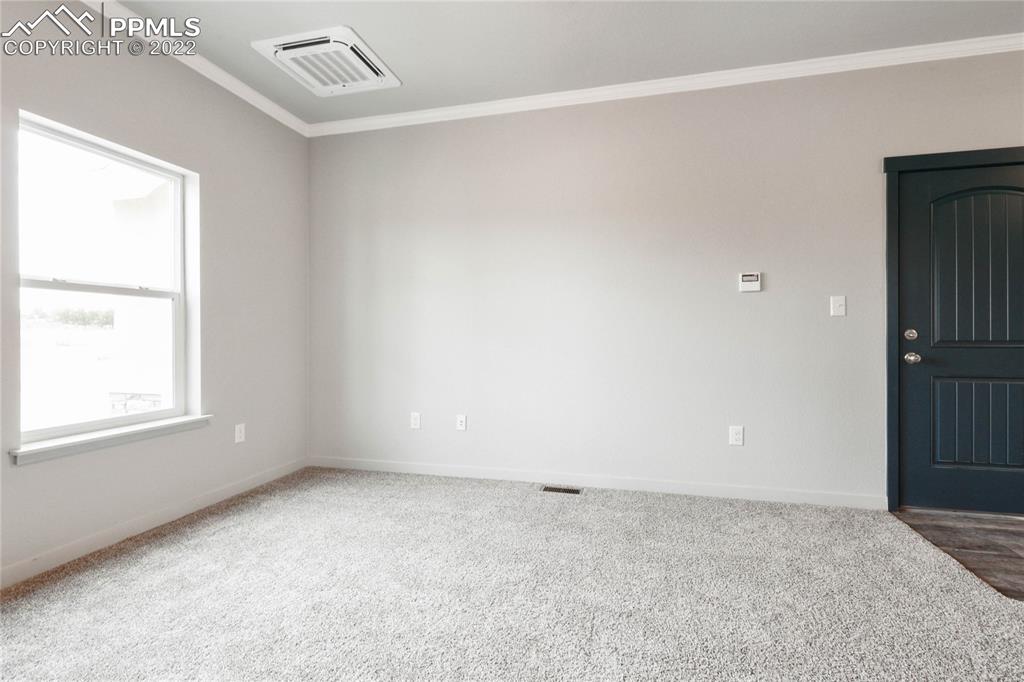 Listing 8486674, Image 3 of 45