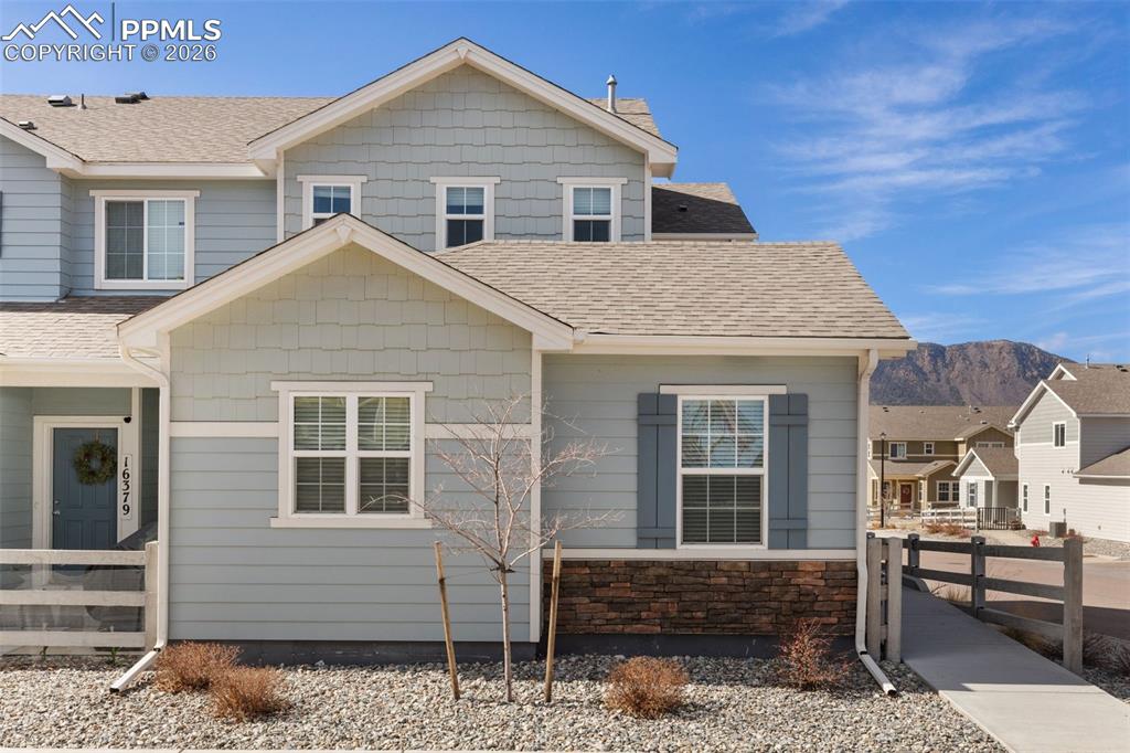 Image 3 of 28: Front of Structure