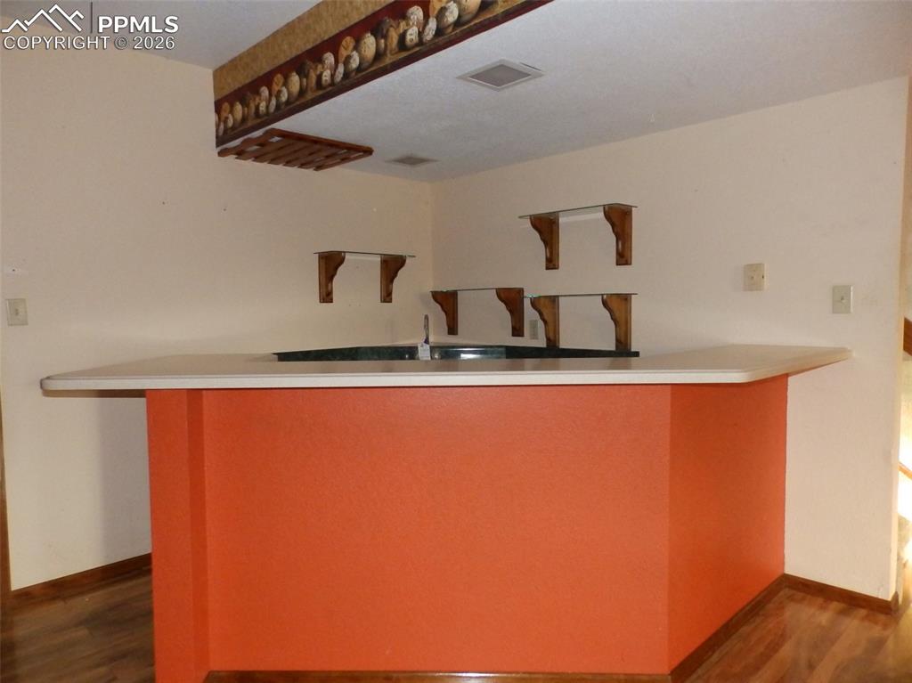 Image 10 of 17: Closet