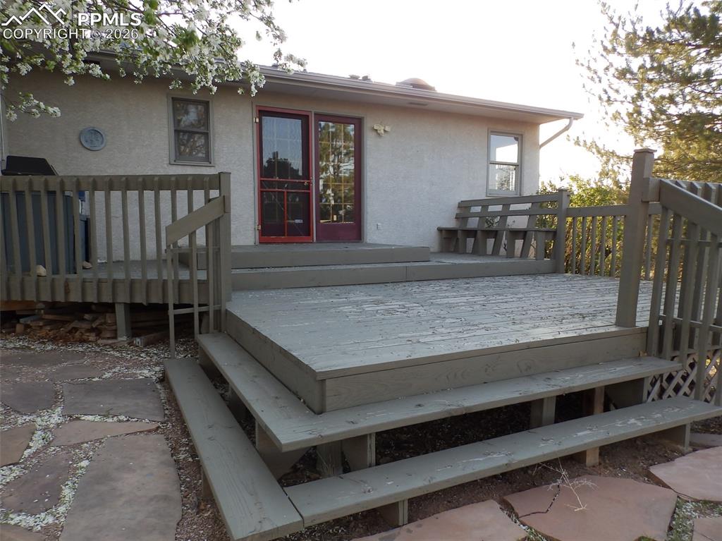 Image 17 of 17: Bathroom