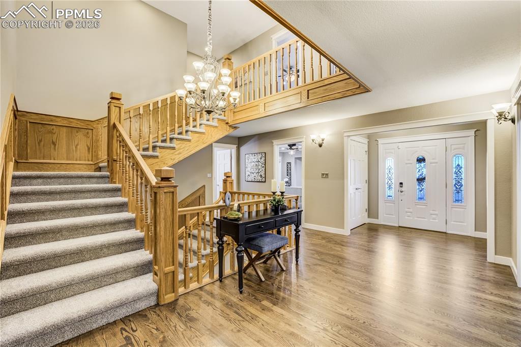 Image 19 of 50: Entry