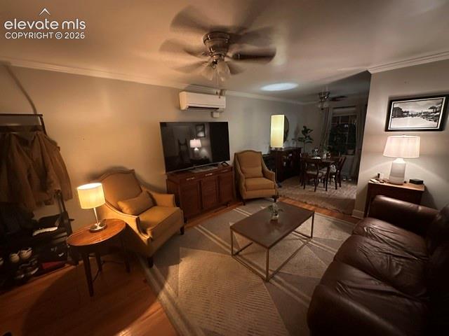 Image 4 of 16: Living Room