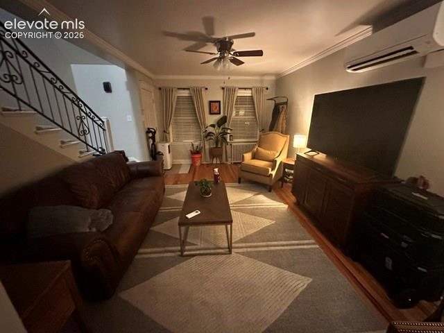 Image 5 of 16: Living Room