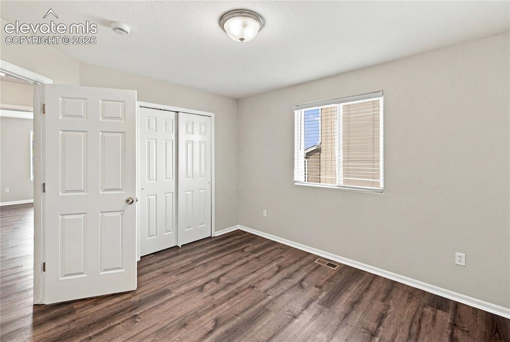Image 12 of 46: Bedroom