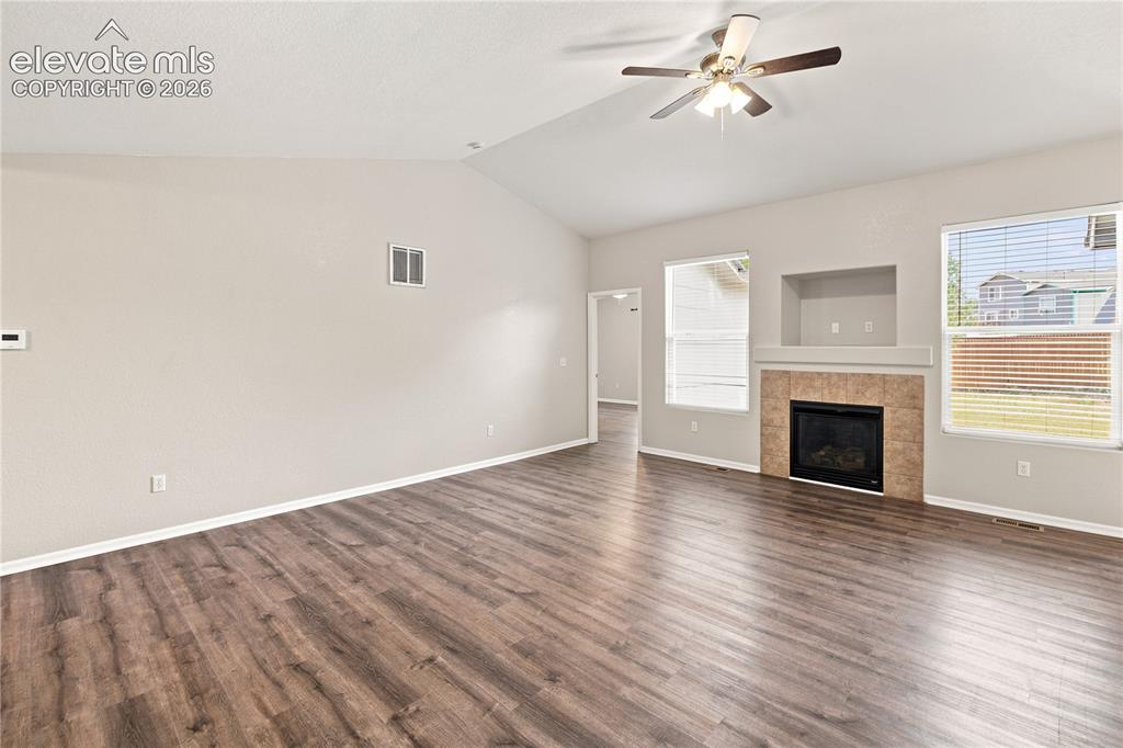 Image 5 of 46: Living Room