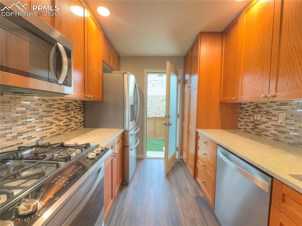 Image 12 of 38: Kitchen