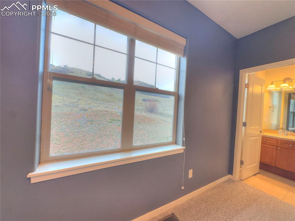 Image 31 of 38: Bedroom