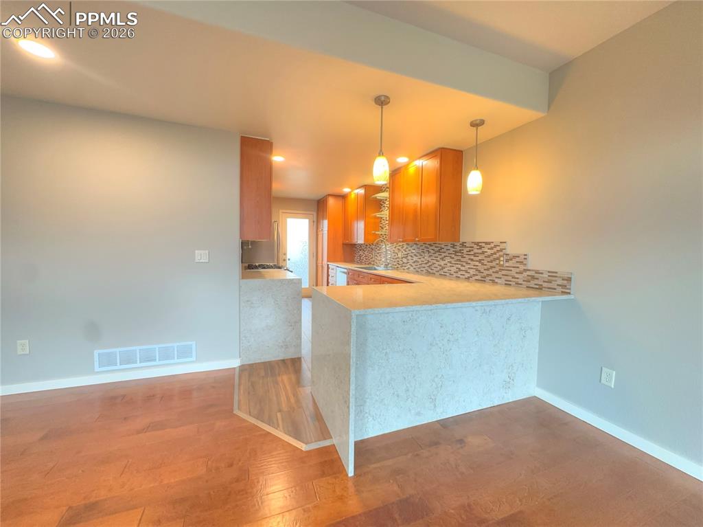 Image 8 of 38: Kitchen