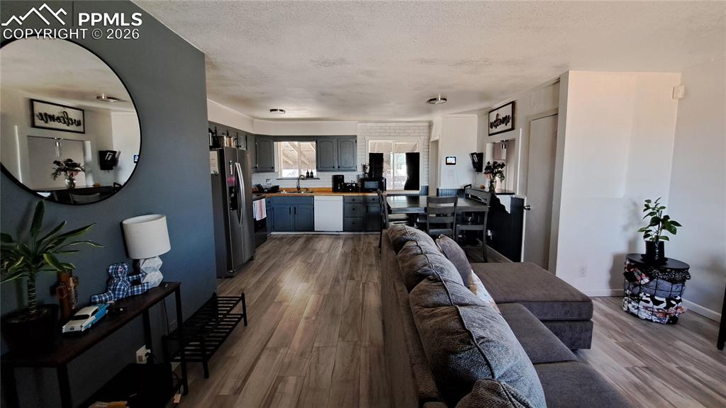 Image 4 of 29: Living Room