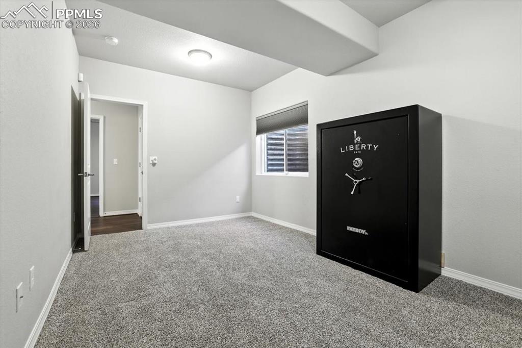 Image 35 of 49: Bedroom