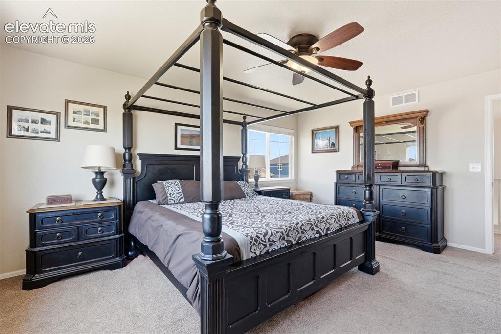 Image 16 of 33: Spacious Primary Suite