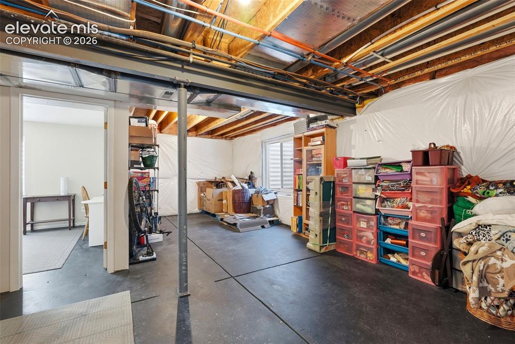 Image 28 of 33: Plenty of space for storage or future finishing