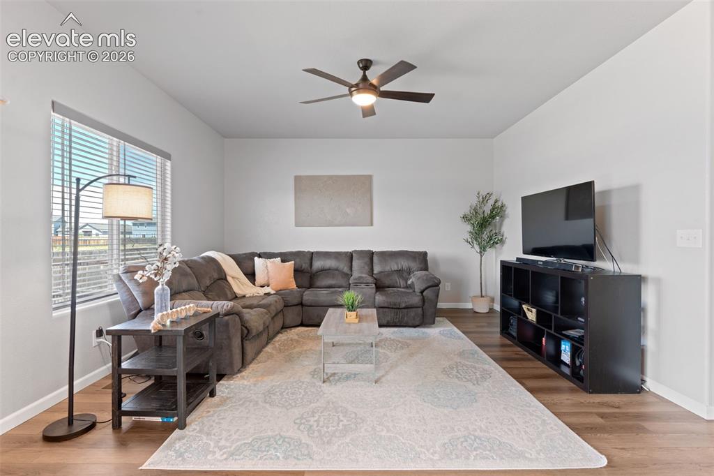 Image 11 of 44: Living Room