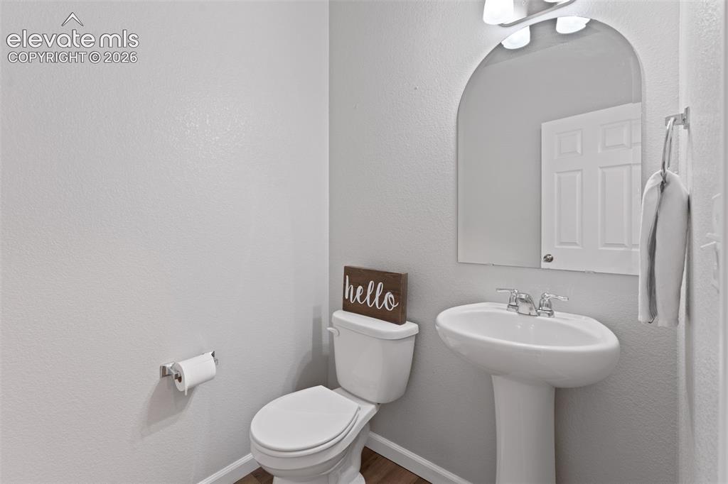 Image 17 of 44: Bathroom