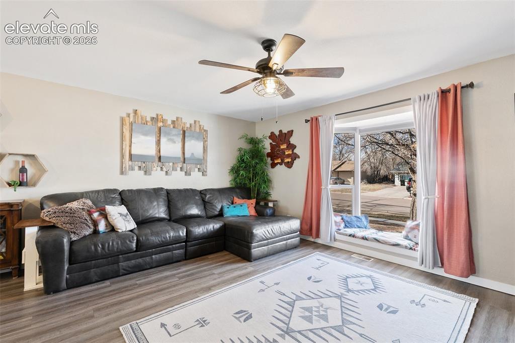 Image 6 of 39: Abundance of natural light through the welcoming bay window