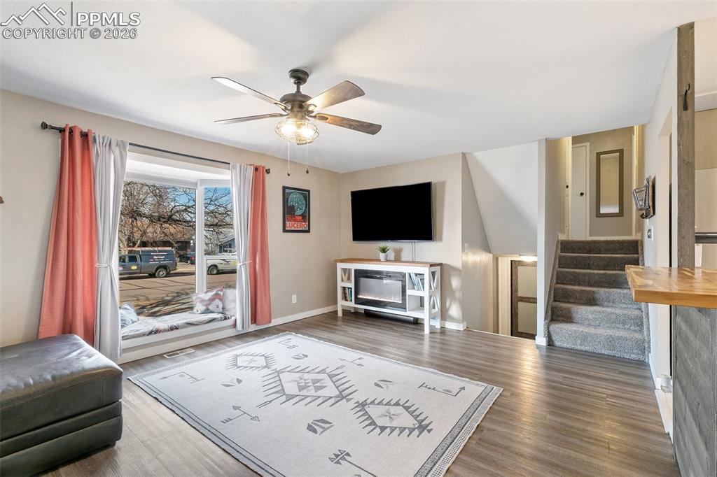Image 9 of 39: Living Room
