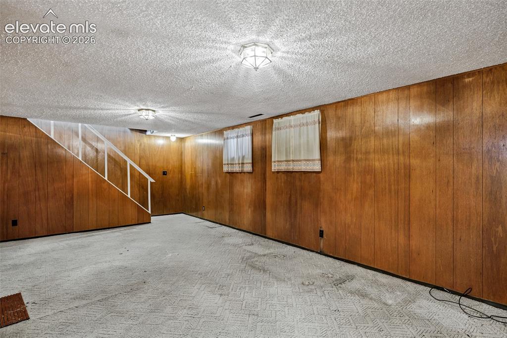 Image 19 of 32: Basement