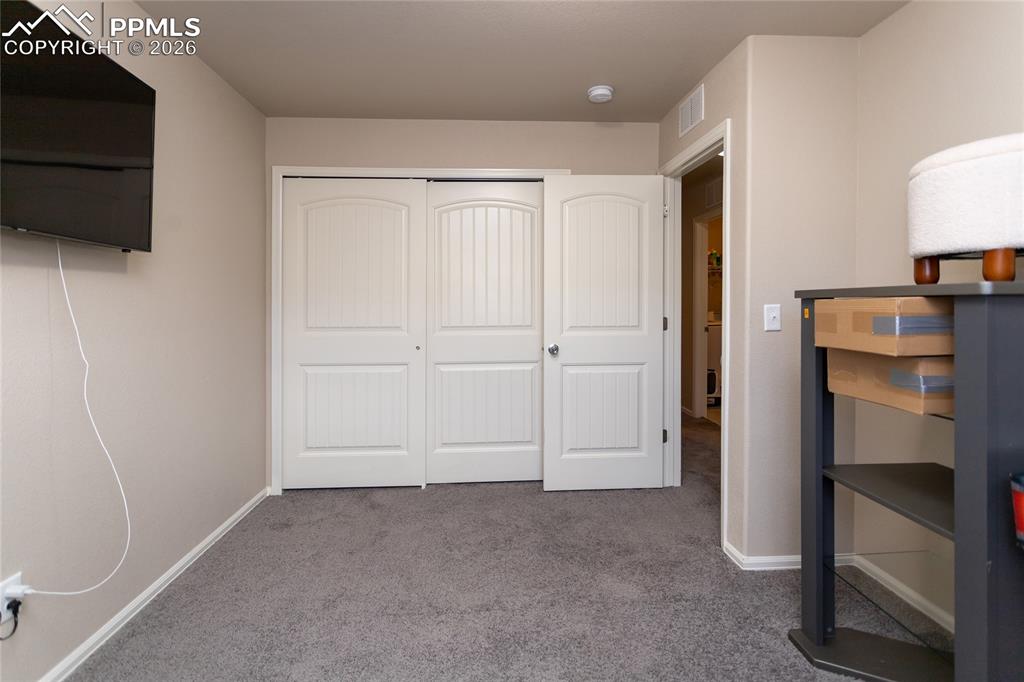 Image 20 of 35: Bedroom