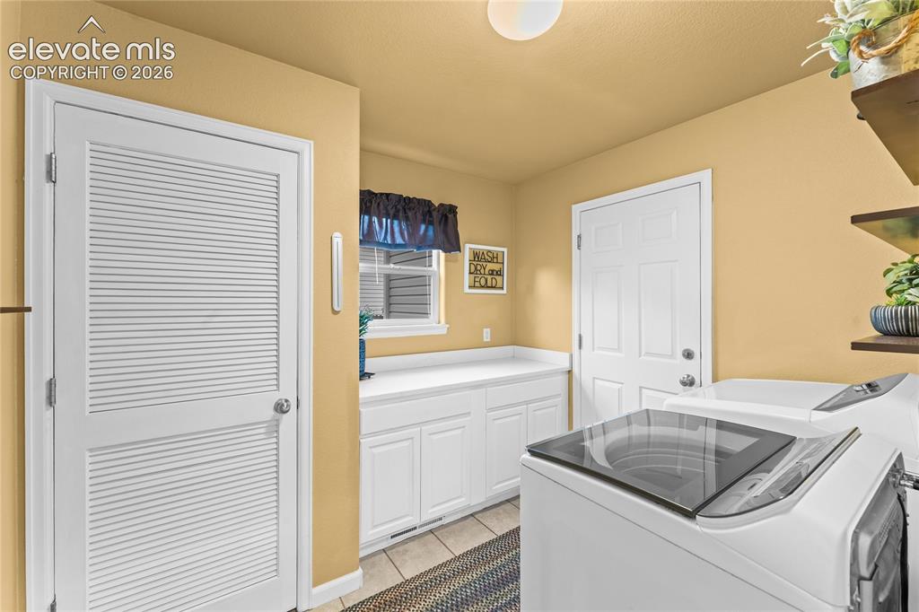 Image 15 of 42: Laundry