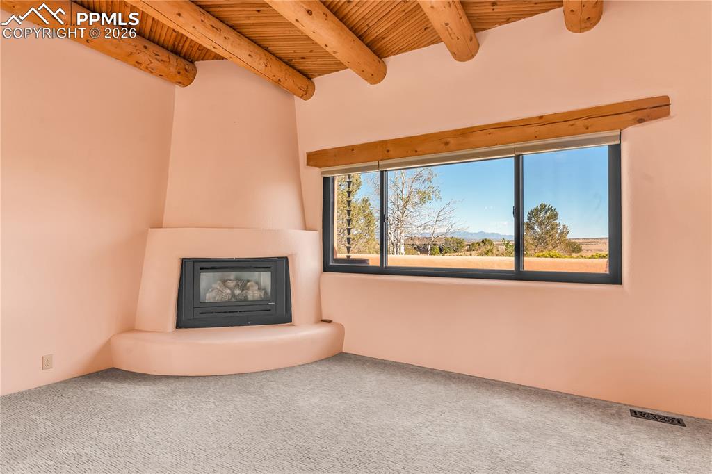 Image 10 of 49: Living Room