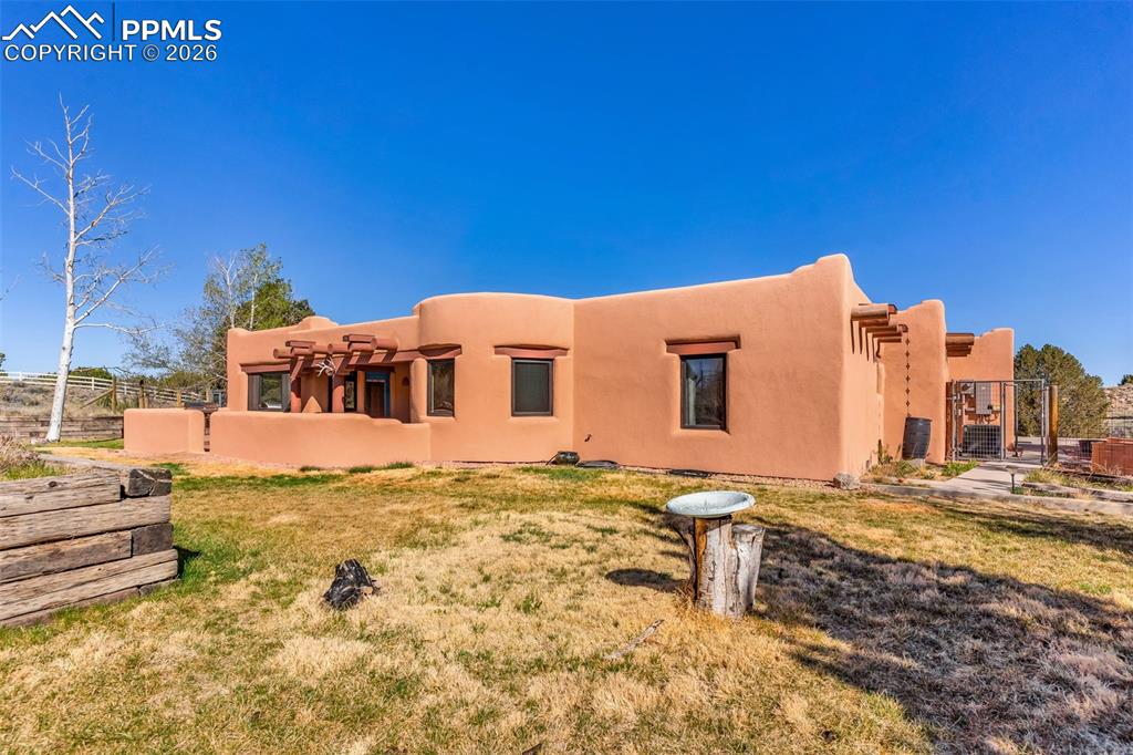 Image 39 of 49: Back of Structure