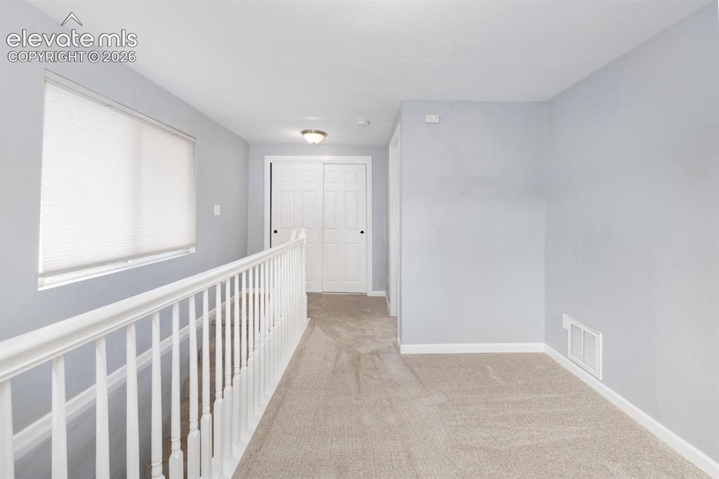 Image 18 of 30: Secondary en-suite
