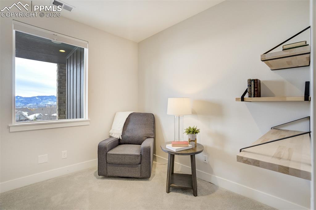 Image 36 of 50: Sitting Room