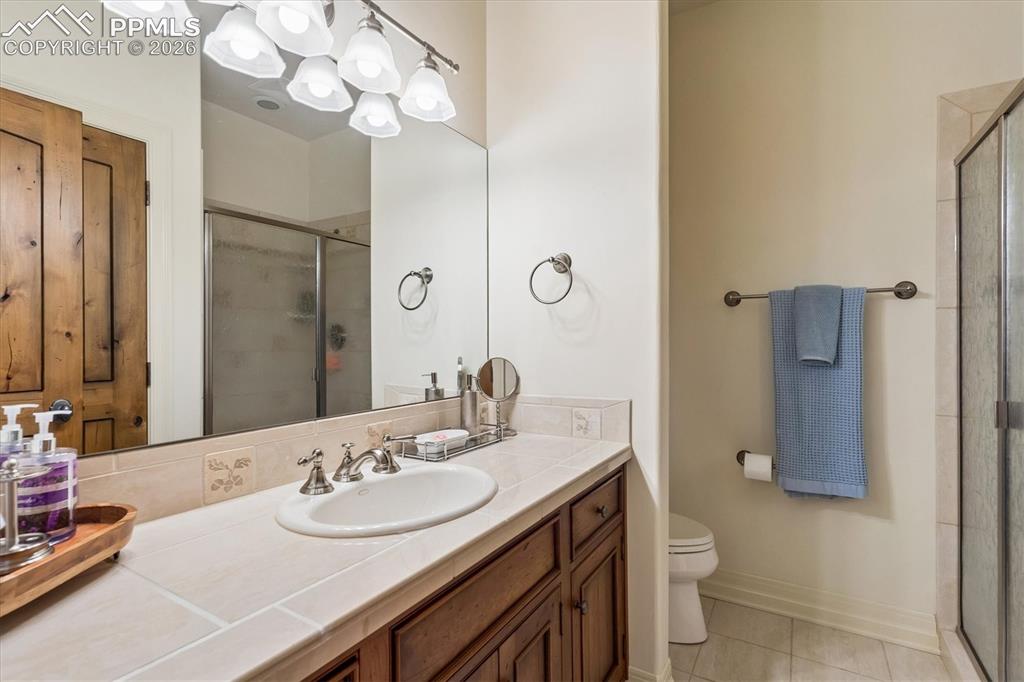 Image 32 of 47: Lower level ensuite bathroom