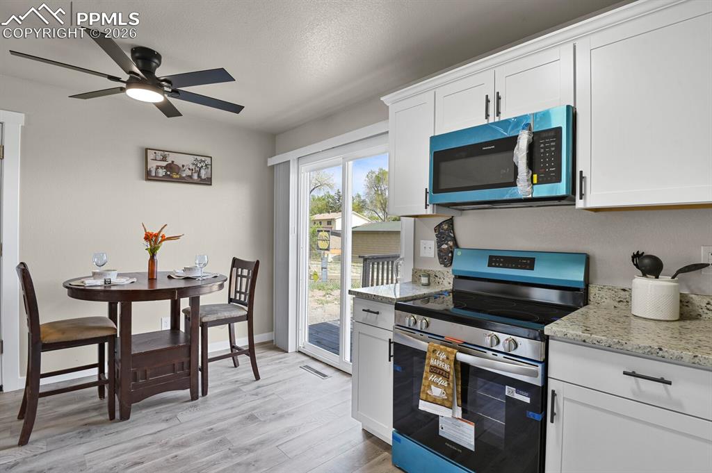 Image 12 of 29: Kitchen