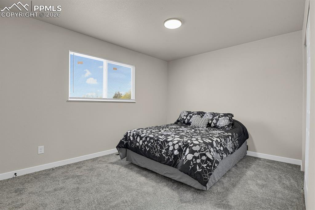 Image 16 of 29: Bedroom