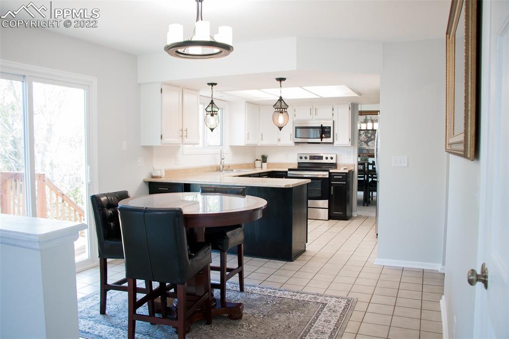 Listing 8510242, Image 6 of 34