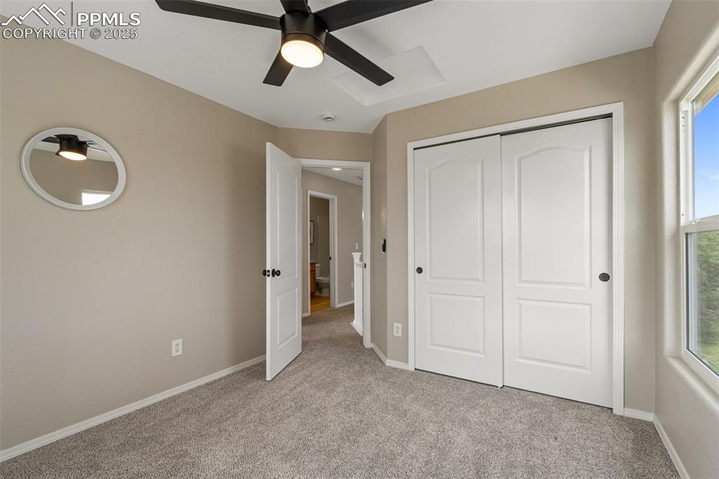 Image 27 of 50: Bedroom