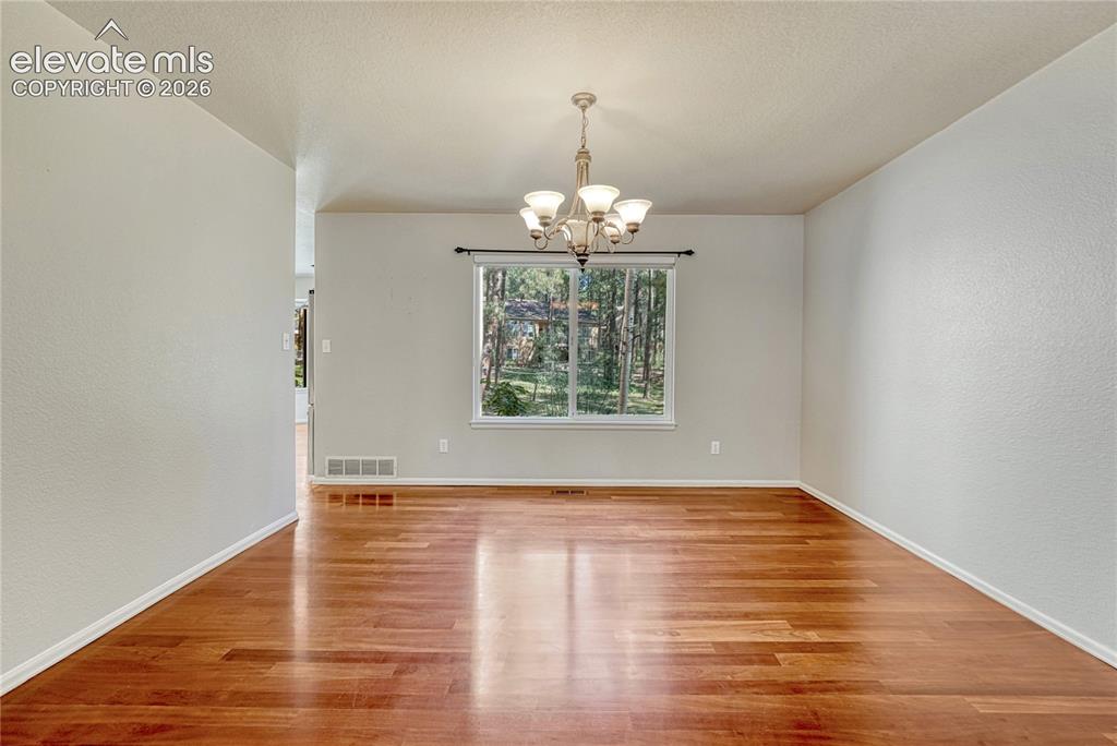Image 9 of 47: Kitchen