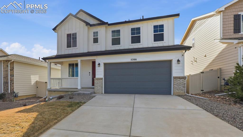Caption: Stunning 3BR/3BA, 2-story home located in the popular community of The Trails at Aspen Ridge. 