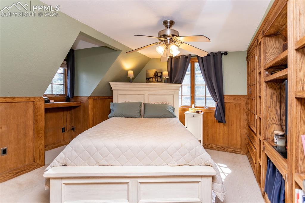 Image 25 of 41: Master Bedroom