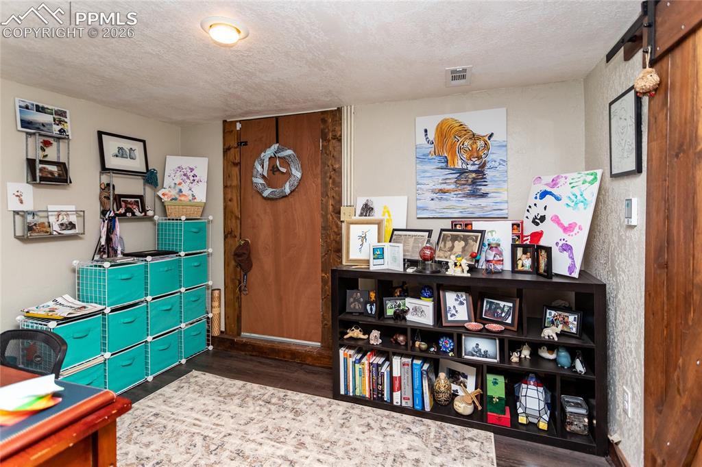 Image 39 of 41: Lower Level Bedroom