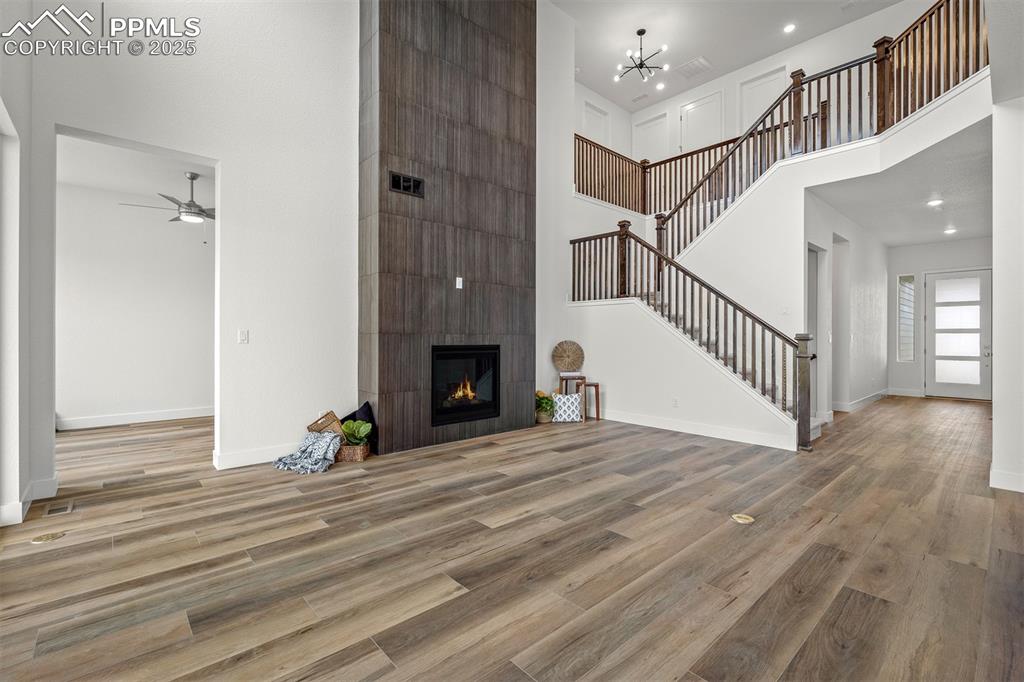 Image 8 of 39: Living Room