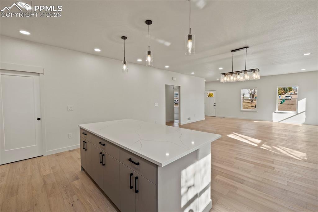 Image 4 of 34: Kitchen