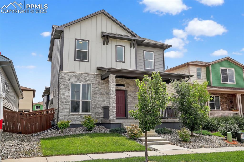 Image 2 of 50: Immaculate 2-Story in Painted Prairie