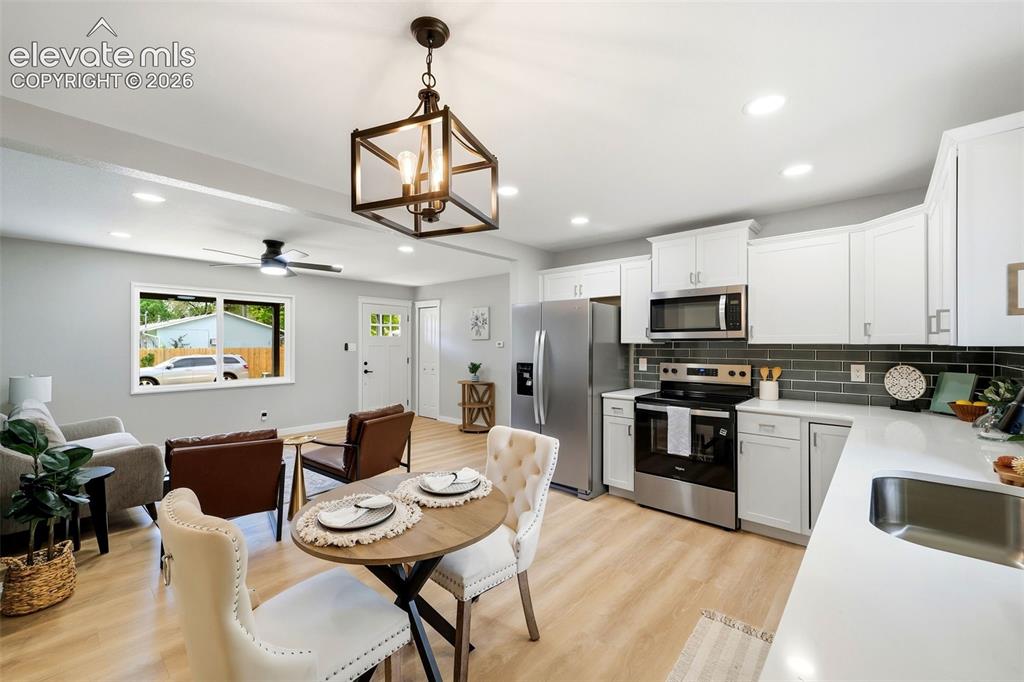 Image 11 of 34: Kitchen