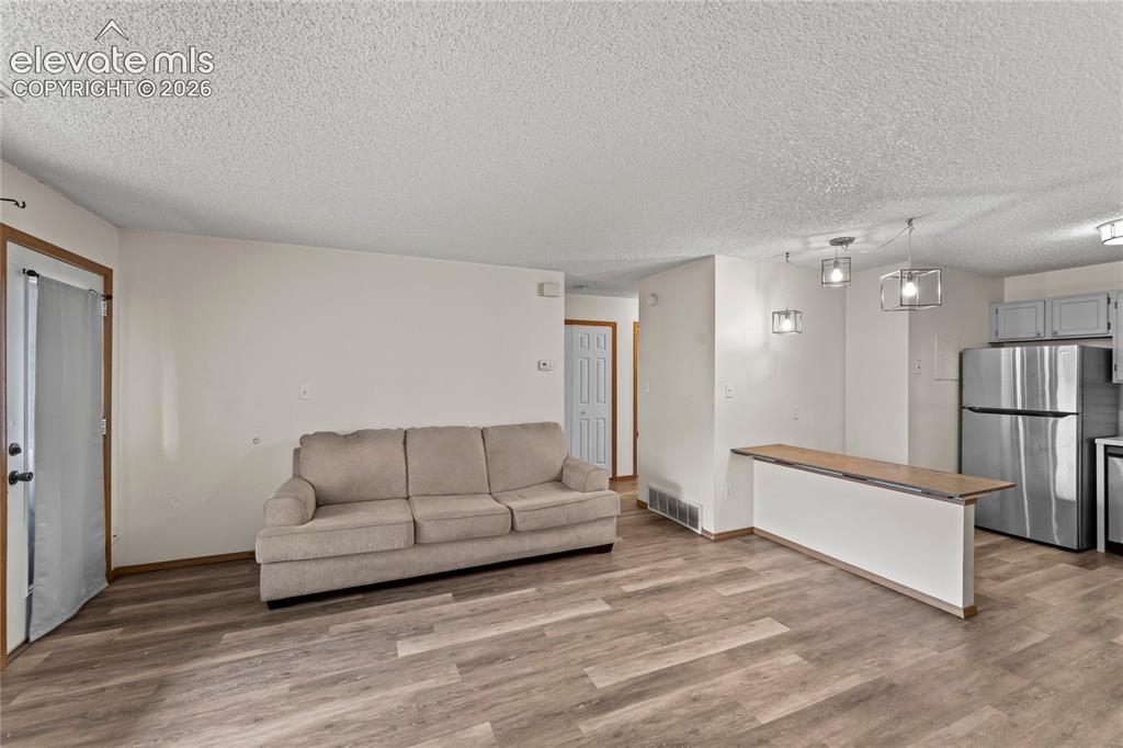 Image 6 of 19: Living Room