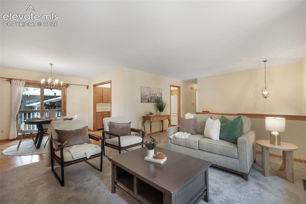 Image 5 of 50: Floor Plan