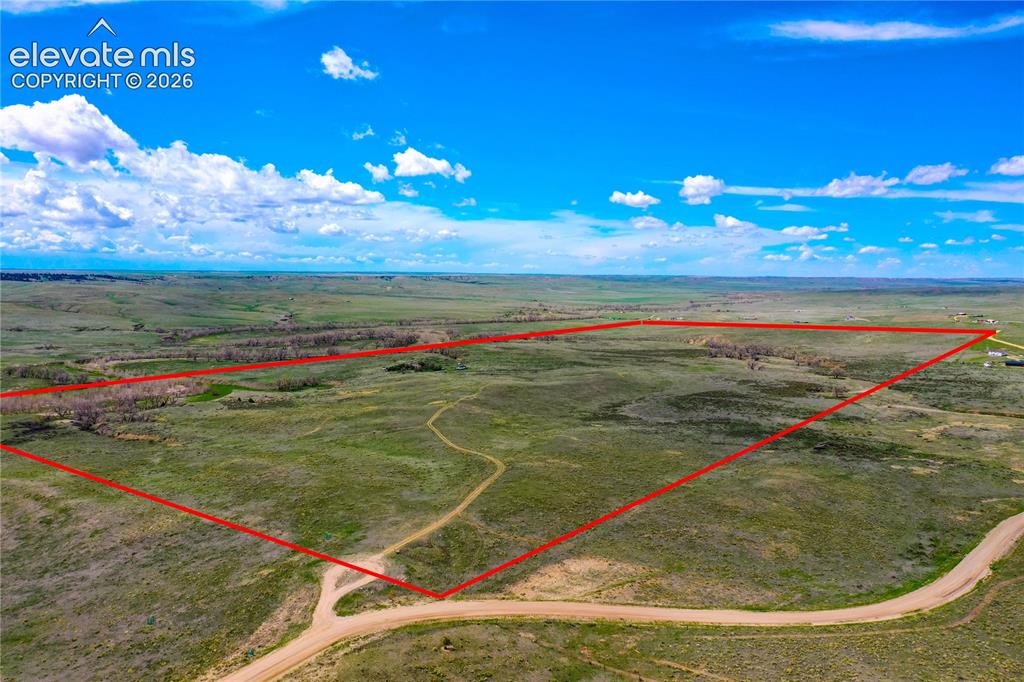 Image 3 of 7: Property Lines are Approximate and not a Survey