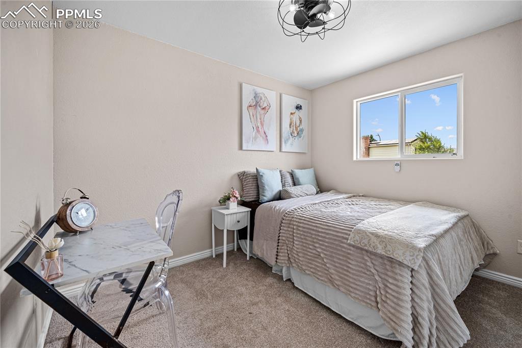 Image 12 of 31: Bedroom