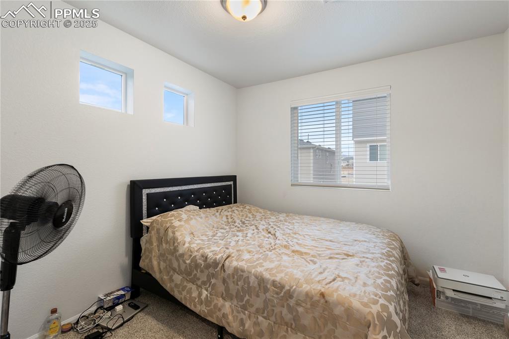 Image 8 of 20: Bedroom