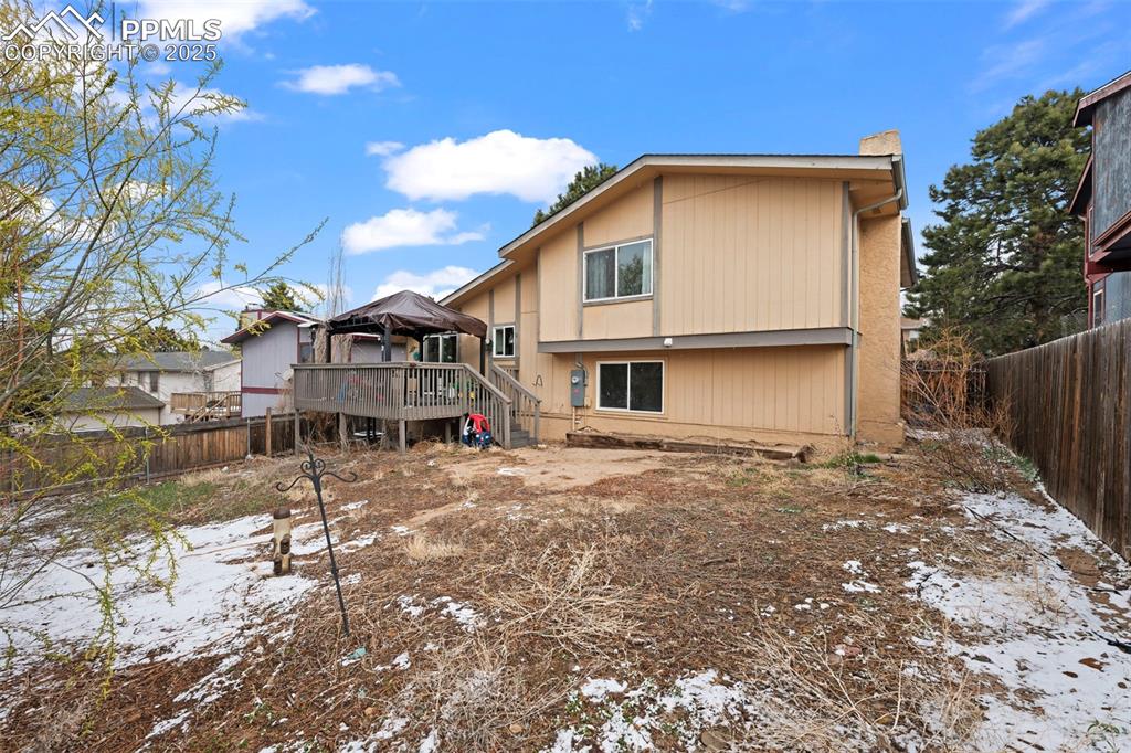 Image 24 of 24: Back of Structure