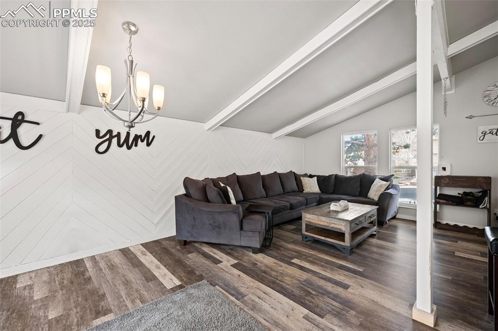 Image 7 of 24: Living Room