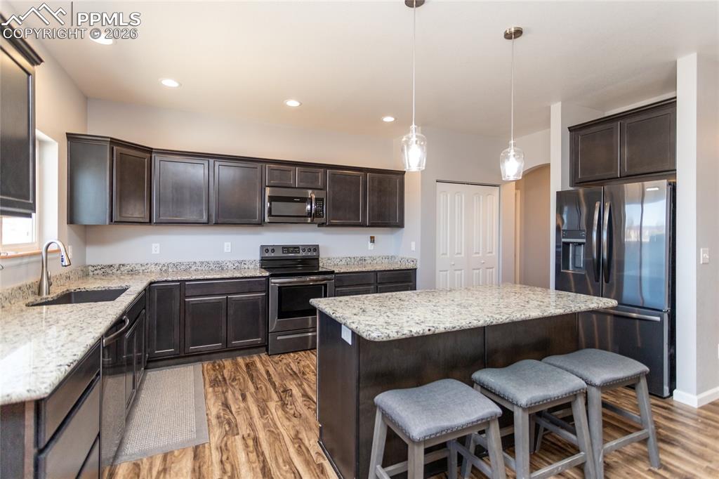 Image 6 of 46: Kitchen