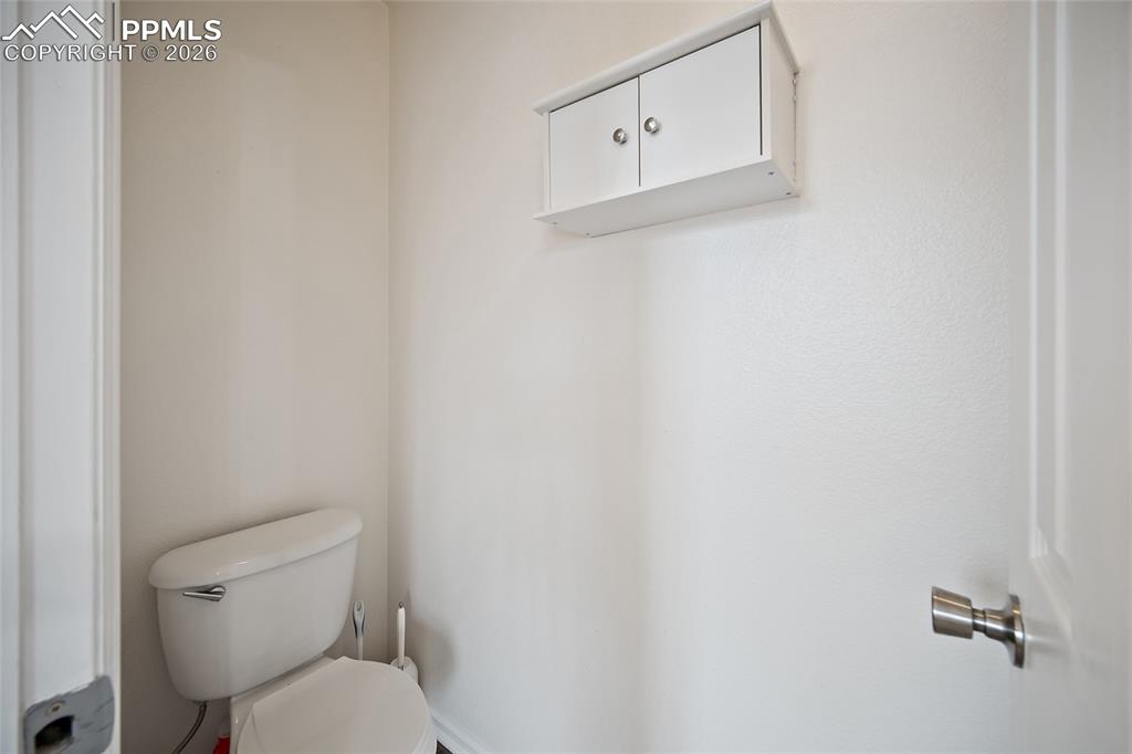 Image 26 of 46: Bathroom